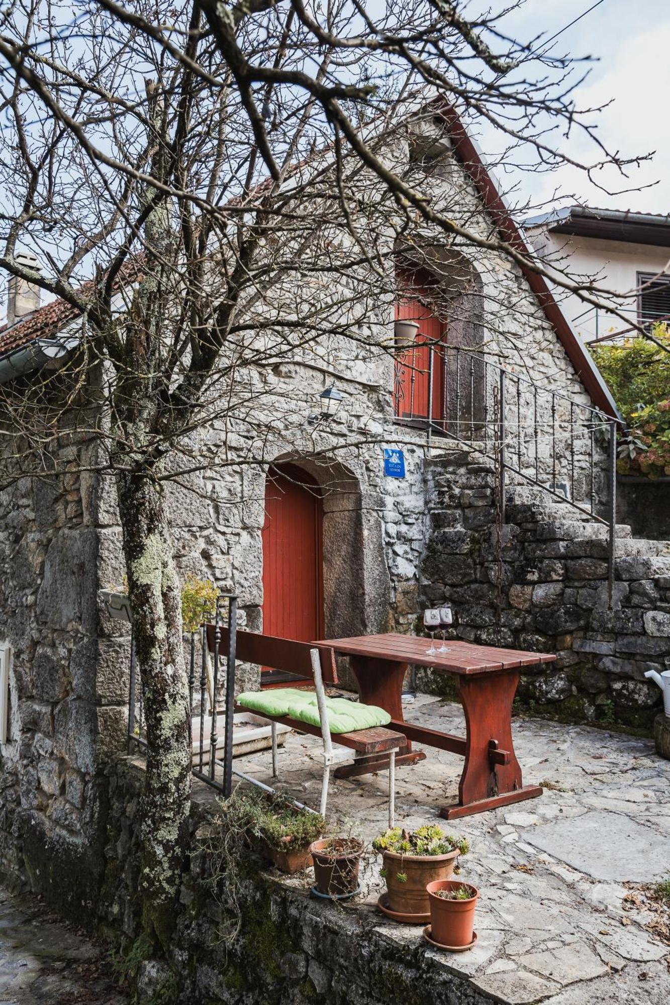 Country House Atelier Zvoneca Exterior photo